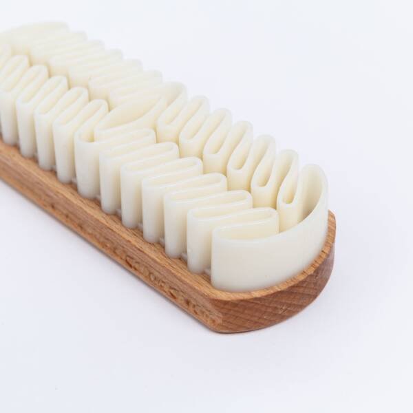 Reviver: Premium Crepe Rubber Suede Brush - Image 11